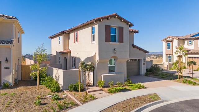 11324 Caminito Rodar, San Diego CA: https://media.crmls.org/mediaz/f4f33086-2367-46ca-b2a6-c9b54edab492.jpg