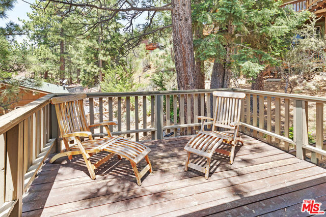 43766 Yosemite Drive, Big Bear, California 92315, 4 Bedrooms Bedrooms, ,2 BathroomsBathrooms,Single Family Residence,For Sale,Yosemite,24406617