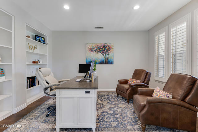 Image 6 of 79 For 4347 Via Entrada