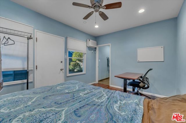 12430 Cumpston Street photo 36