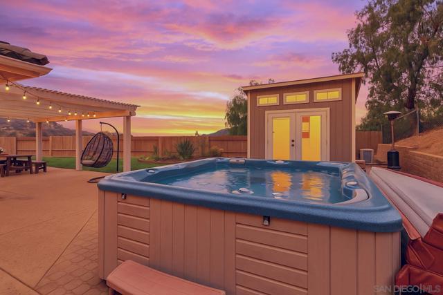 9410 Brian Way, El Cajon CA: https://media.crmls.org/mediaz/f4f63b73-cb05-4863-9690-0527d26789a6.jpg