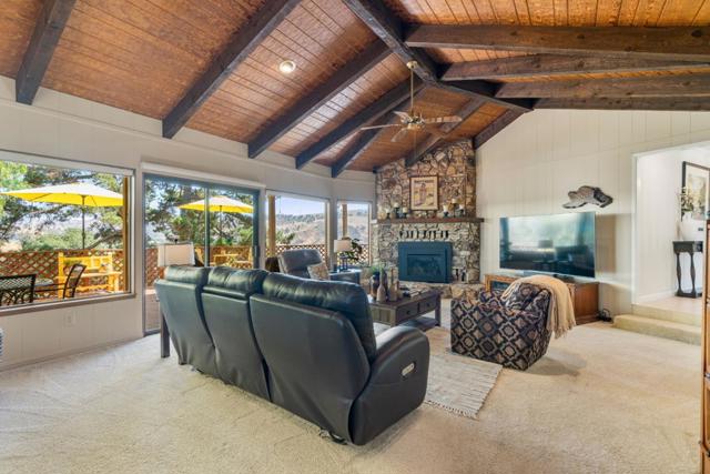 60 Terry Court, Hollister CA: https://media.crmls.org/mediaz/f4f69904-90a3-428e-9b45-1c2e047efd02.jpg