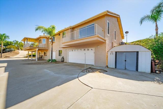 Detail Gallery Image 3 of 38 For 16996 Archie Moore Ring, Ramona,  CA 92065 - 4 Beds | 2/1 Baths