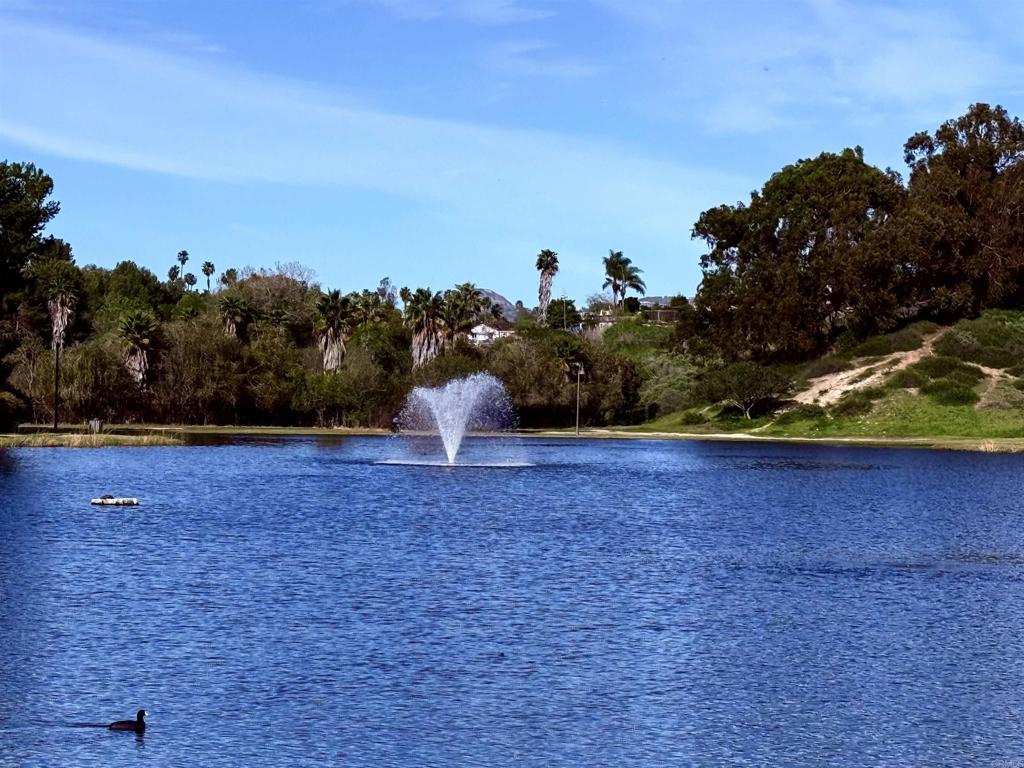 https://media.crmls.org/mediaz/f4f8356d-8798-4593-8a9d-431b10ee04e0.jpg?preset=X-Large