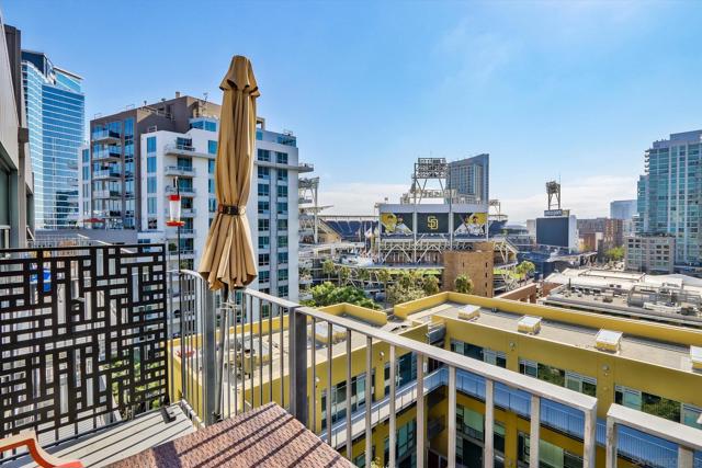 350 11th Ave, San Diego CA: https://media.crmls.org/mediaz/f4f8613e-c351-405b-be05-64b2f139fb47.jpg