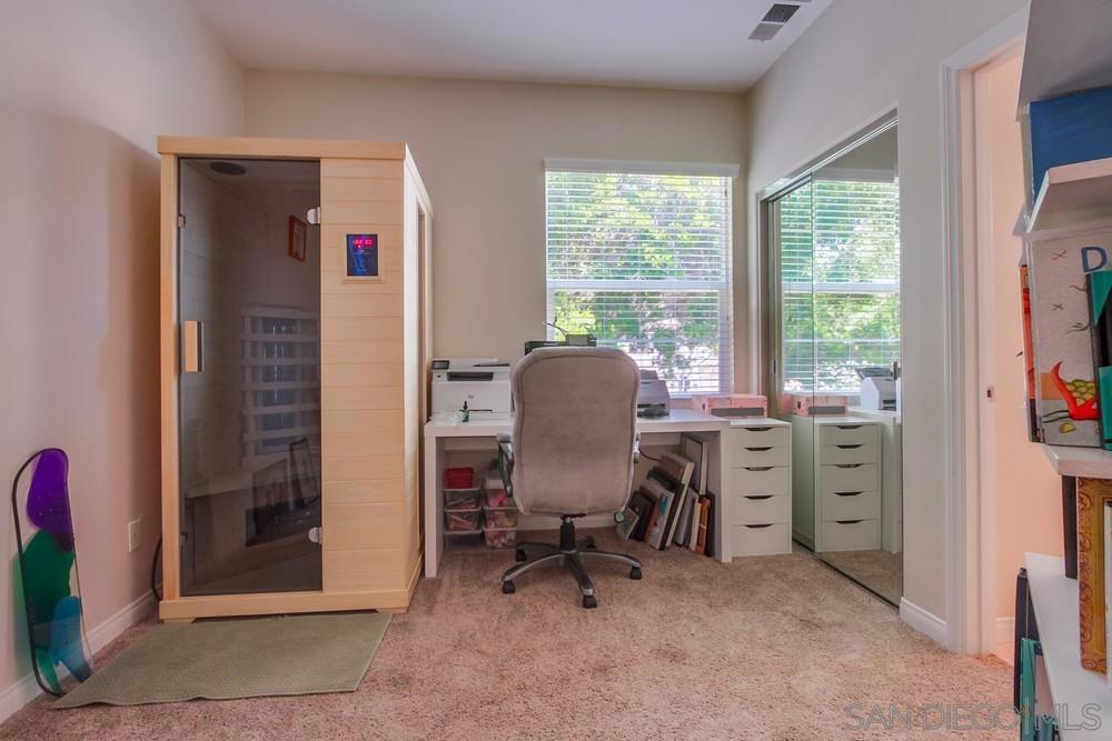 MLS #250026575SD img 34