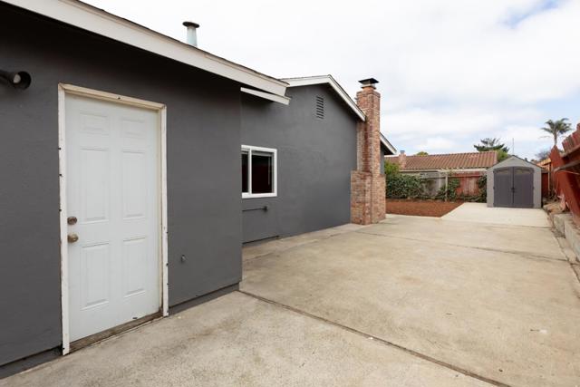 13078 Arthur Street, Salinas CA: https://media.crmls.org/mediaz/f4f988ef-e579-4ffa-86cc-6687642a1f6c.jpg