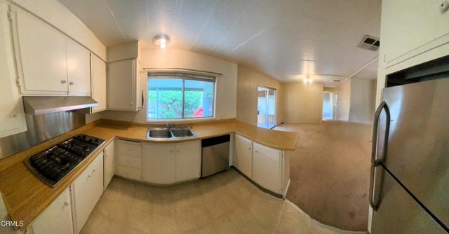 16 Isabel Avenue, Camarillo CA: https://media.crmls.org/mediaz/f4fa0d86-d747-4991-9972-df22d98a09e1.jpg