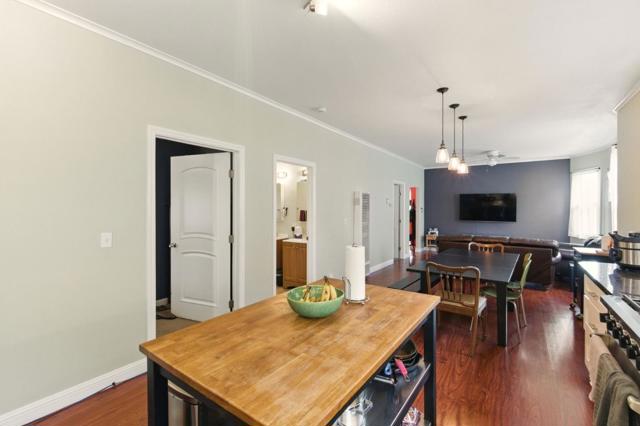 1915 West Street, Oakland CA: https://media.crmls.org/mediaz/f4fba206-fe3d-433a-abe4-c700b49bdbd4.jpg