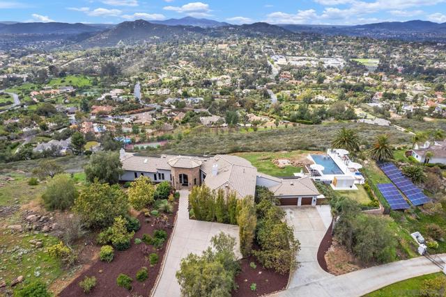15484 Markar Rd, Poway CA: https://media.crmls.org/mediaz/f4fdfdc9-a24e-42a2-837a-a2a690a17795.jpg