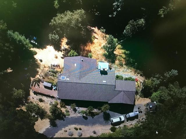 1410 Pinecrest Drive, Boulder Creek CA: https://media.crmls.org/mediaz/f4fe1e29-92d2-4902-999d-56dd19b6d76a.jpg