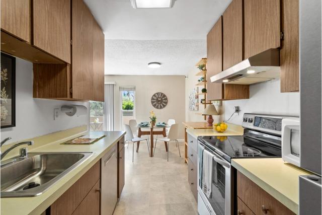 Image 13 of 27 For 2462 Bayshore Road 6