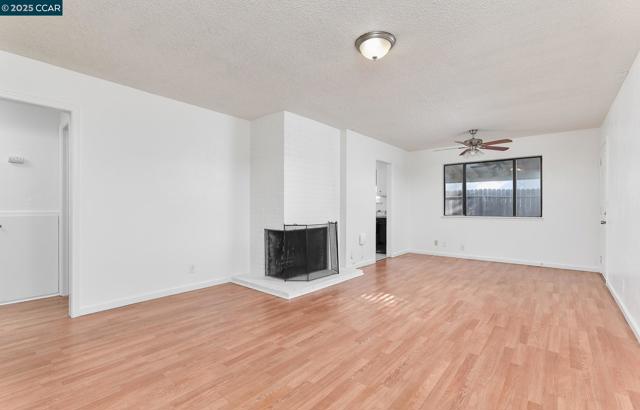 4413 Brandt Way, North Highlands CA: https://media.crmls.org/mediaz/f4fe6b3a-d8cc-48a0-adea-a62027a0db78.jpg