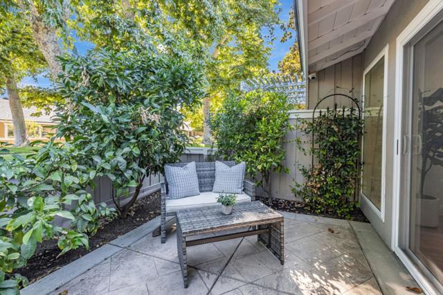 1108 Holly Oak Circle, San Jose CA: https://media.crmls.org/mediaz/f4fe825e-ec67-4703-9ed6-98275b612c9e.jpg
