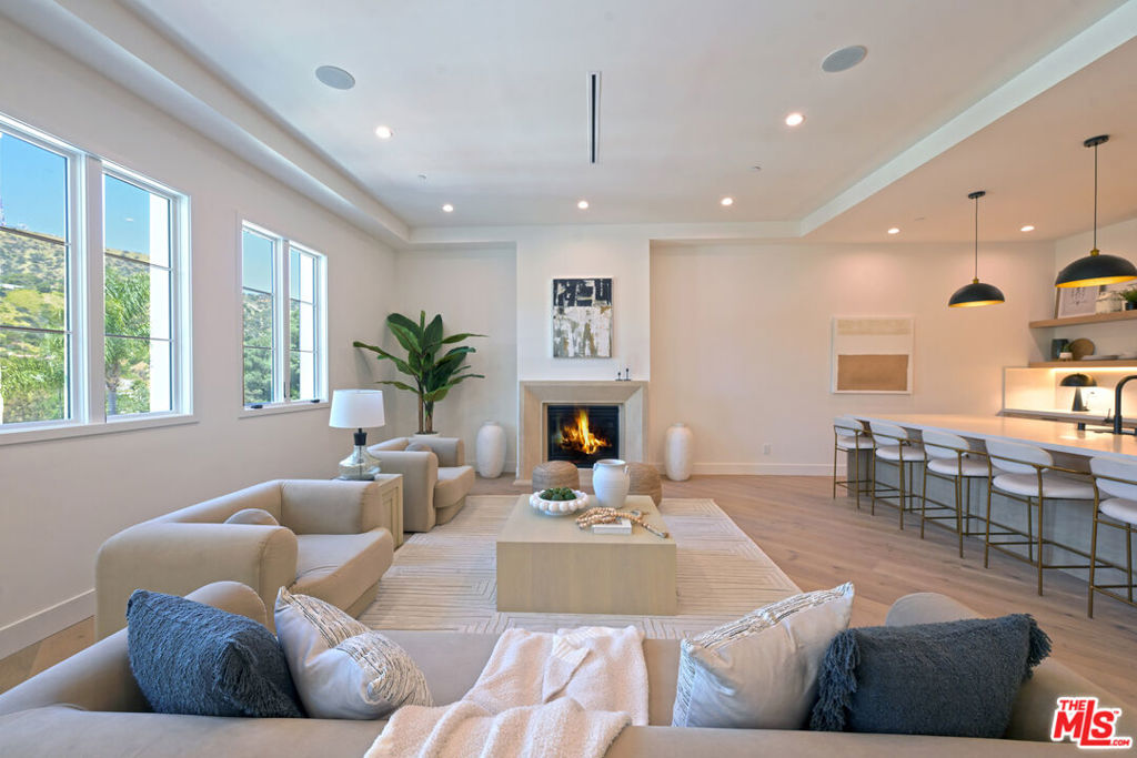 MLS #26860655 image #3