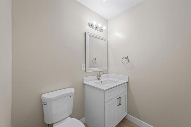 620624 Mcclellan Avenue, Monterey CA: https://media.crmls.org/mediaz/f5006d64-b83b-491e-8228-329d9e067438.jpg