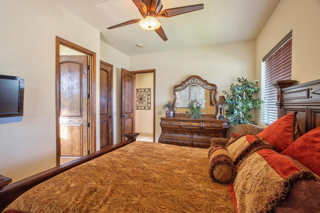 77170 Casa Del Sol, La Quinta CA: https://media.crmls.org/mediaz/f50088e9-c2ab-47d5-84fe-81a0f8134ae9.jpg