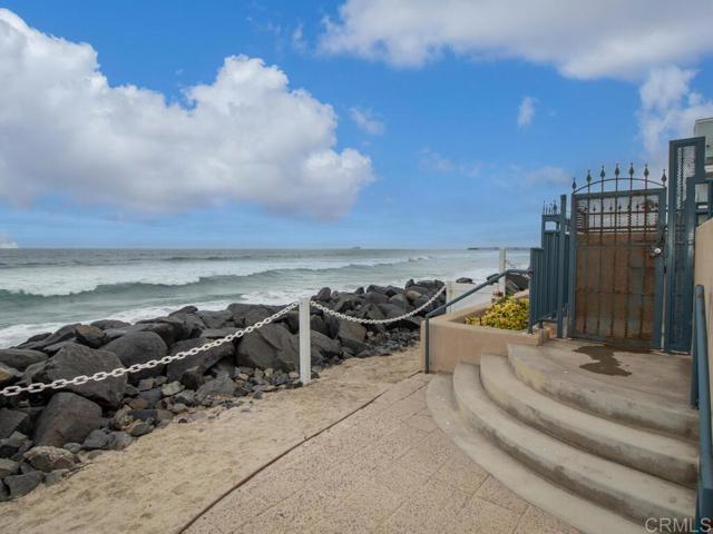 Detail Gallery Image 31 of 40 For 901 S Pacific St #101,  Oceanside,  CA 92054 - 3 Beds | 2/1 Baths