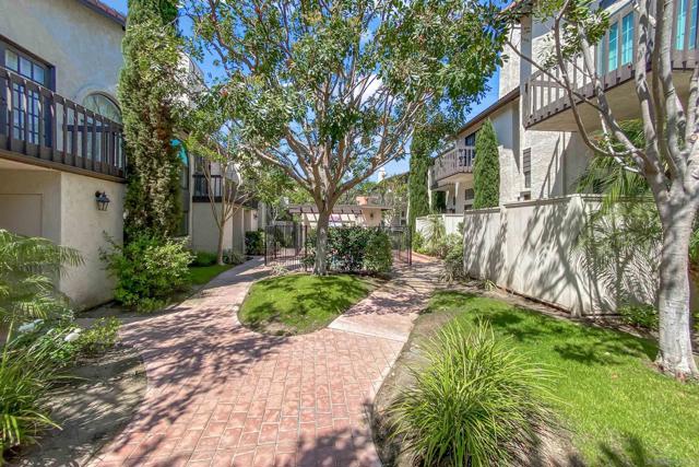 2362 Altisma Way, Carlsbad CA: https://media.crmls.org/mediaz/f501b0a6-d787-4de9-baac-bc2f42d6b0d8.jpg
