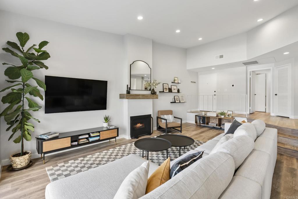 2630 Pirineos Way - photo 13