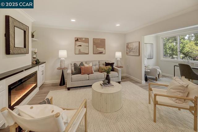 1459 Rockledge Ln, Walnut Creek CA: https://media.crmls.org/mediaz/f501e116-06b6-4f9f-8962-7d8c26f87d82.jpg