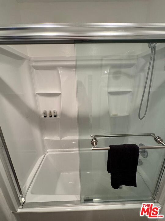 5764 W 85th Place, Los Angeles CA: https://media.crmls.org/mediaz/f503a217-f6ba-4d41-897a-c69cd4524e70.jpg