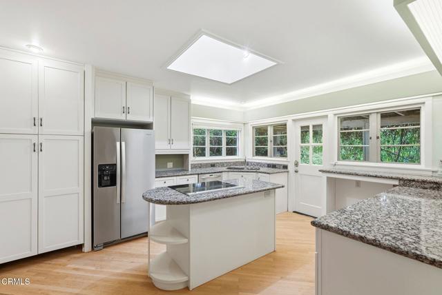 Detail Gallery Image 18 of 71 For 1768 Casa Grande St, Pasadena,  CA 91104 - 3 Beds | 3 Baths