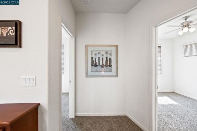 127 Sanford Ct, Brentwood CA: https://media.crmls.org/mediaz/f505c235-66e6-41c2-b0a1-9b099cadf5b8.jpg