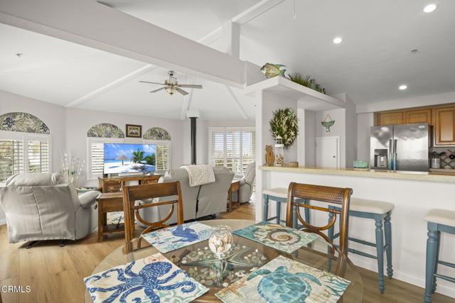 5270 W Wooley Road, Oxnard CA: https://media.crmls.org/mediaz/f505d552-1bf3-4ea8-8e48-639705fed864.jpg