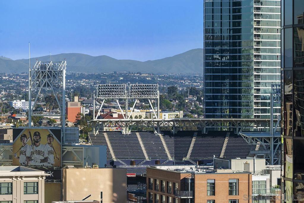 100 Harbor Drive - photo 17