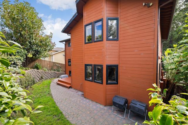 450 Sevilla Avenue, El Granada CA: https://media.crmls.org/mediaz/f5064b6e-5fcd-4791-aad1-36be758ee701.jpg