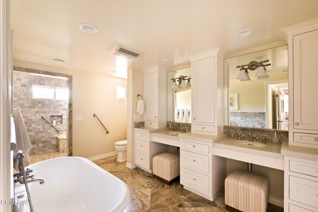 919 Willow Springs Lane, Glendora CA: https://media.crmls.org/mediaz/f506d24a-37ad-4b44-a870-72216631bbd1.jpg