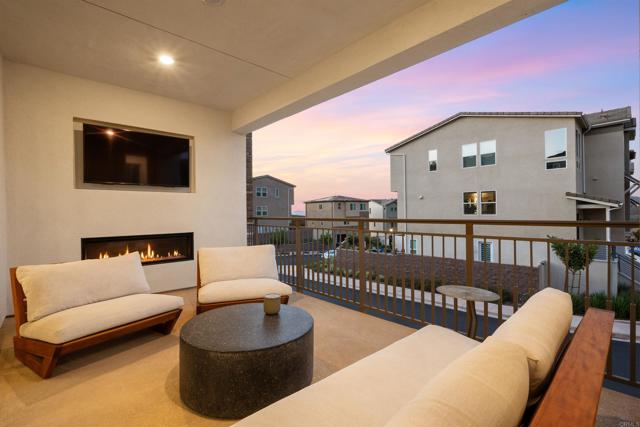 15751 Wainwright Way, San Diego CA: https://media.crmls.org/mediaz/f50745d6-8314-4bf9-9c3c-e13aa1478e10.jpg