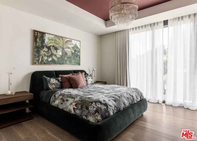 Image 6 of 34 For 8420 Sunset Boulevard 504