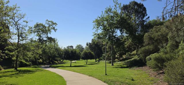 8995 Via Andar, San Diego CA: https://media.crmls.org/mediaz/f50841fe-349e-4ae8-bf5b-1ca95042ba14.jpg