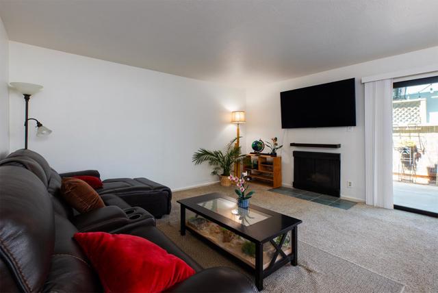 1925 46th Avenue, Capitola CA: https://media.crmls.org/mediaz/f5099756-57b8-4d20-9ab9-7e4765b99e2e.jpg