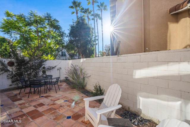 4153 Brookcrest Court, Moorpark CA: https://media.crmls.org/mediaz/f509db68-8e78-4bd8-9b81-7b4a3a1cf3c2.jpg