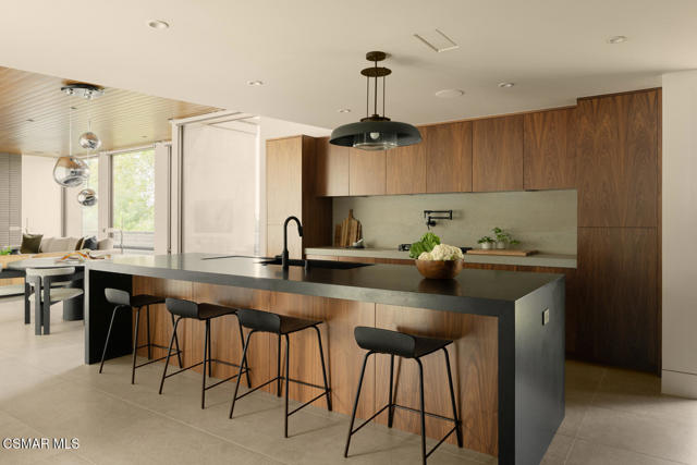821 Emerson Street, Thousand Oaks CA: https://media.crmls.org/mediaz/f50b1454-8c6d-43de-bd6b-e69914a8dde7.jpg