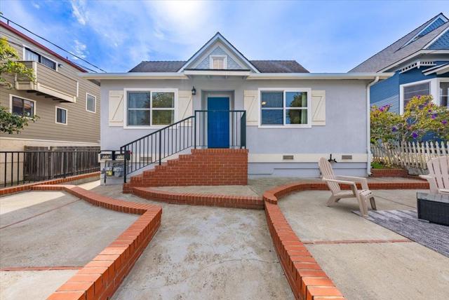 739 W Franklin Street, Monterey CA: https://media.crmls.org/mediaz/f50b664c-2678-46f7-aa69-b5655e894fc7.jpg