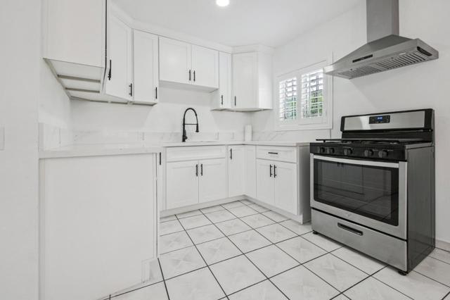 3628 Arroyo Seco Avenue, Los Angeles CA: https://media.crmls.org/mediaz/f50b791e-3faa-44ce-9b0f-678dbc03a2a0.jpg