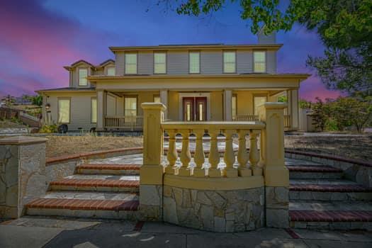2557 Bentley Ridge Drive, San Jose CA: https://media.crmls.org/mediaz/f50bd388-4401-4855-a2e2-92c28bce3468.jpg