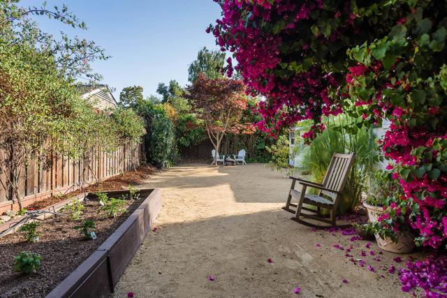 1404 Bryant Street, Palo Alto CA: https://media.crmls.org/mediaz/f50c0dc7-d2f0-42a2-98d5-c19bfcd1eb73.jpg