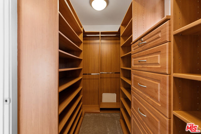 7412 Denrock Avenue, Los Angeles CA: https://media.crmls.org/mediaz/f50c686e-dbe4-4f9e-a54c-92b6034bb03c.jpg