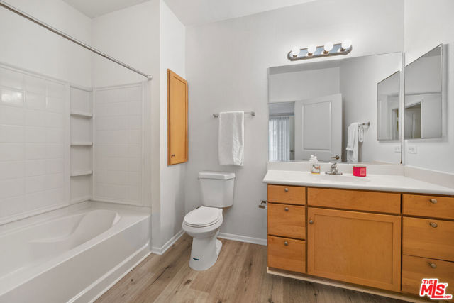 6400 Crescent Parkway, 217 photo 6
