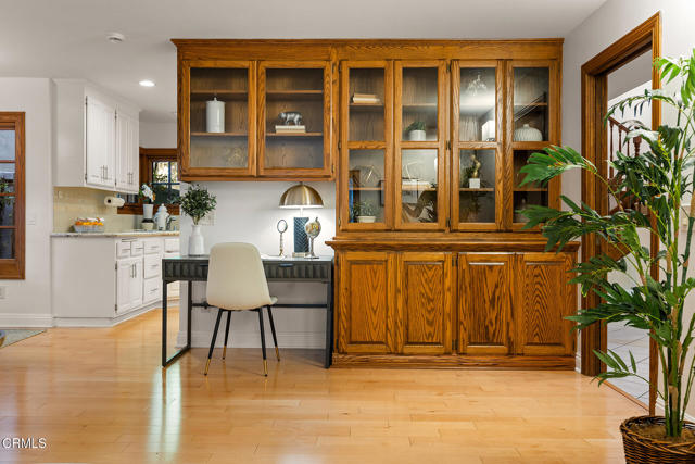 Detail Gallery Image 4 of 27 For 23 Hidden Valley Rd, Monrovia,  CA 91016 - 3 Beds | 2/1 Baths