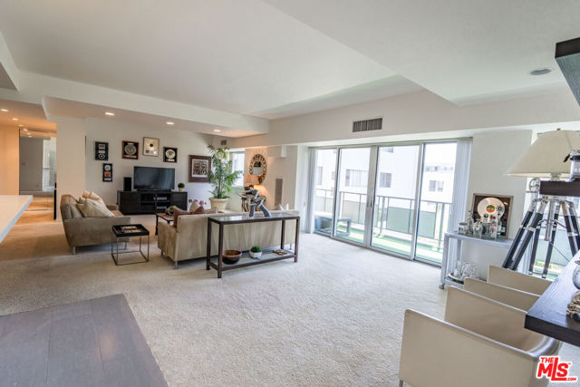 1155 North La Cienega Boulevard, 509 photo 4