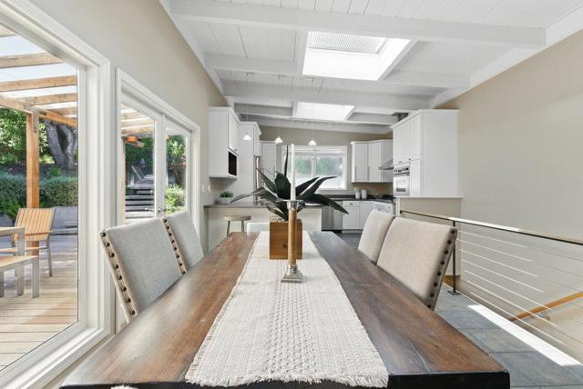 3225 Upper Lock Avenue, Belmont CA: https://media.crmls.org/mediaz/f5129bfb-1a3c-47da-9c7d-3e3249acf4b7.jpg