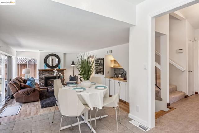 4943 Rice DR, San Jose CA: https://media.crmls.org/mediaz/f5133da2-f3d0-4f22-9e5e-0fb838005807.jpg
