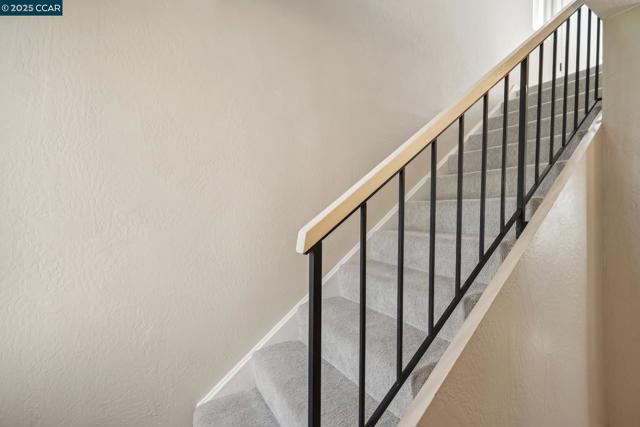 250 Ashley Circle, Danville CA: https://media.crmls.org/mediaz/f513746b-af73-442d-ae11-88e196b668f1.jpg