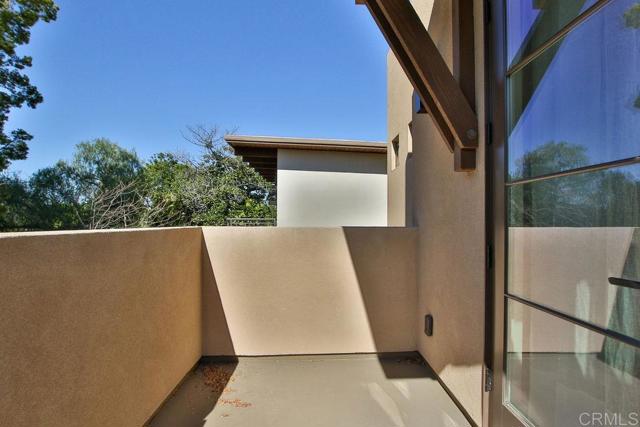 Detail Gallery Image 33 of 39 For 573 H, Coronado,  CA 92118 - 3 Beds | 3 Baths